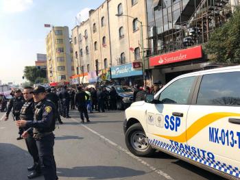 Roban 64 mil dólares y los detienen