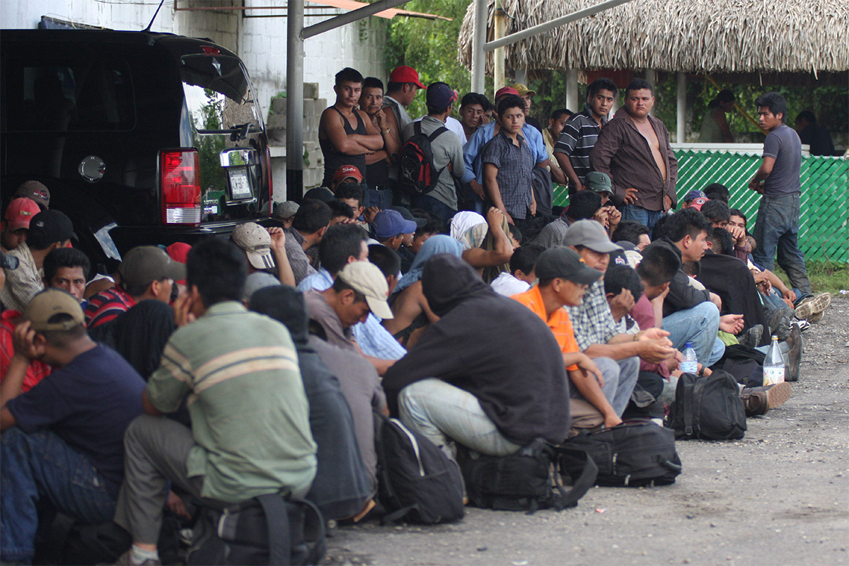 Identifican a grupos delictivos en caravana migrante