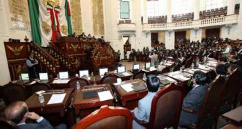Aprueba Congreso local reducir comisionados al Infodf