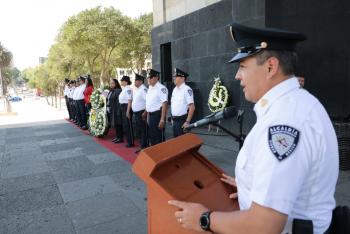 ALCALDÍA DE CUAJIMALPA DE MORELOS MONTA GUARDIA DE HONOR EN EL MONUMENTO A LA REVOLUCIÓN