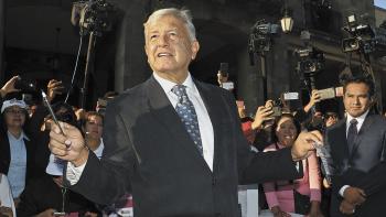 Casi mil invitados a la toma de protesta de AMLO