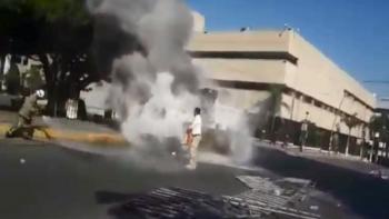 Indígenas se enfrentan con policías en Chiapas