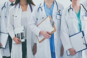 NO “CRIMINALIZACIÓN DEL ACTO MÉDICO”, SOLICITAN