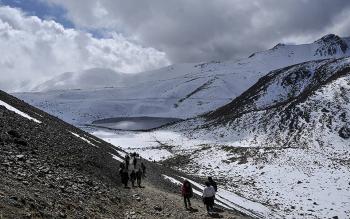 Encuentran muerto a alpinista perdido en el Nevado de Toluca