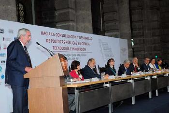 La UNAM, preocupada por el voto informado en las elecciones de 2018