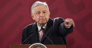Presenta AMLO su declaración patrimonial