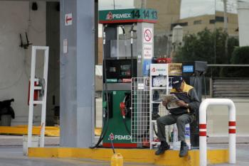 Pega a la Ciudad de México desabasto de gasolina