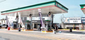Anuncia Sheinbaum que el 10% de gasolineras están cerradas por desabasto de combustible