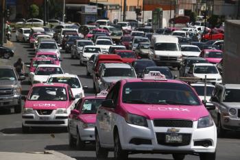 Taxistas piden gasolina para trabajar