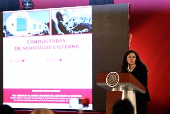 AMLO lanza convocatoria para transportar pipas