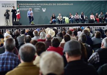 Beneficiarios de los programas sociales, adultos mayores, personas con discapacidad, jóvenes y campesinos.