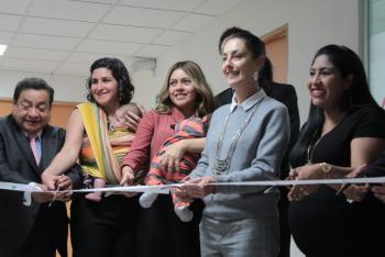 Inaugura Sheinbaum lactario en la Secretaría del Trabajo