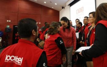 Gobierno capitalino aumenta el sueldo de operadores de 911