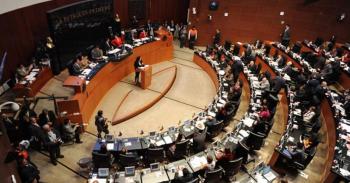 Recibe Senado terna para la CRE