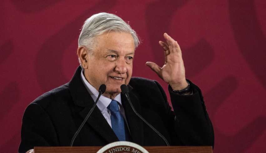 Envía AMLO terna para CRE