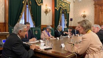 AMLO se reúne con la princesa Astrid de Bélgica