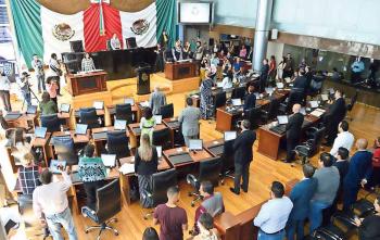 En Congreso local, propone Morena sancionar indisciplinas de diputados