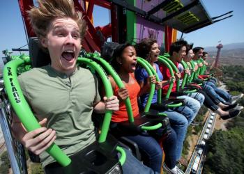 Revisarán permiso de Six Flags