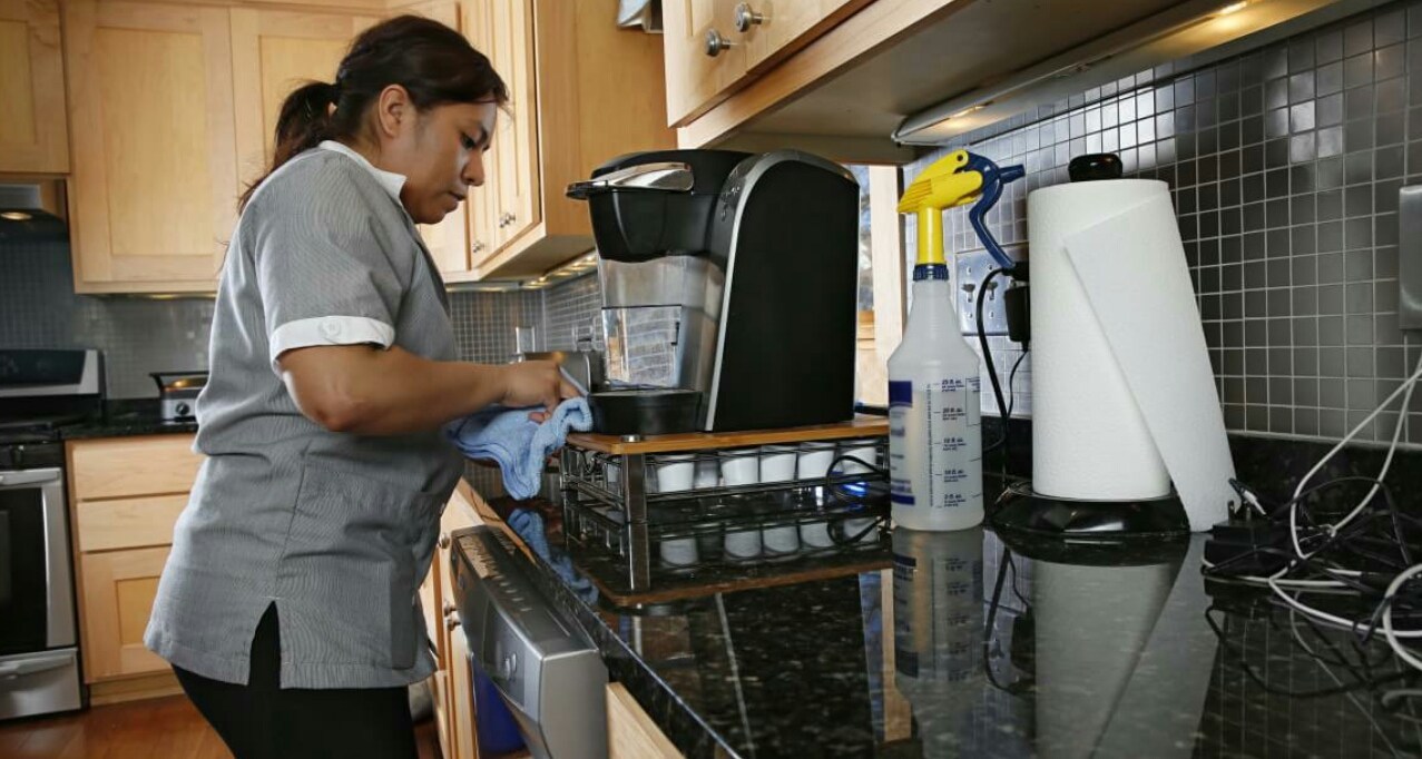 Trabajadoras del hogar ya podrán afiliarse al IMSS