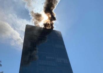 En Puebla, se incendia Torre Titanium