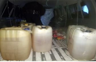 Por el delito de venta de combustible en la GAM, tres personas fueron detenidas por polícias de la SSC