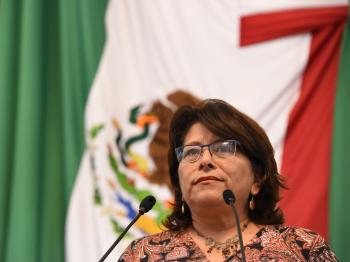 Mejorar puentes peatonales y garantizar la movilidad de personas con discapacidad