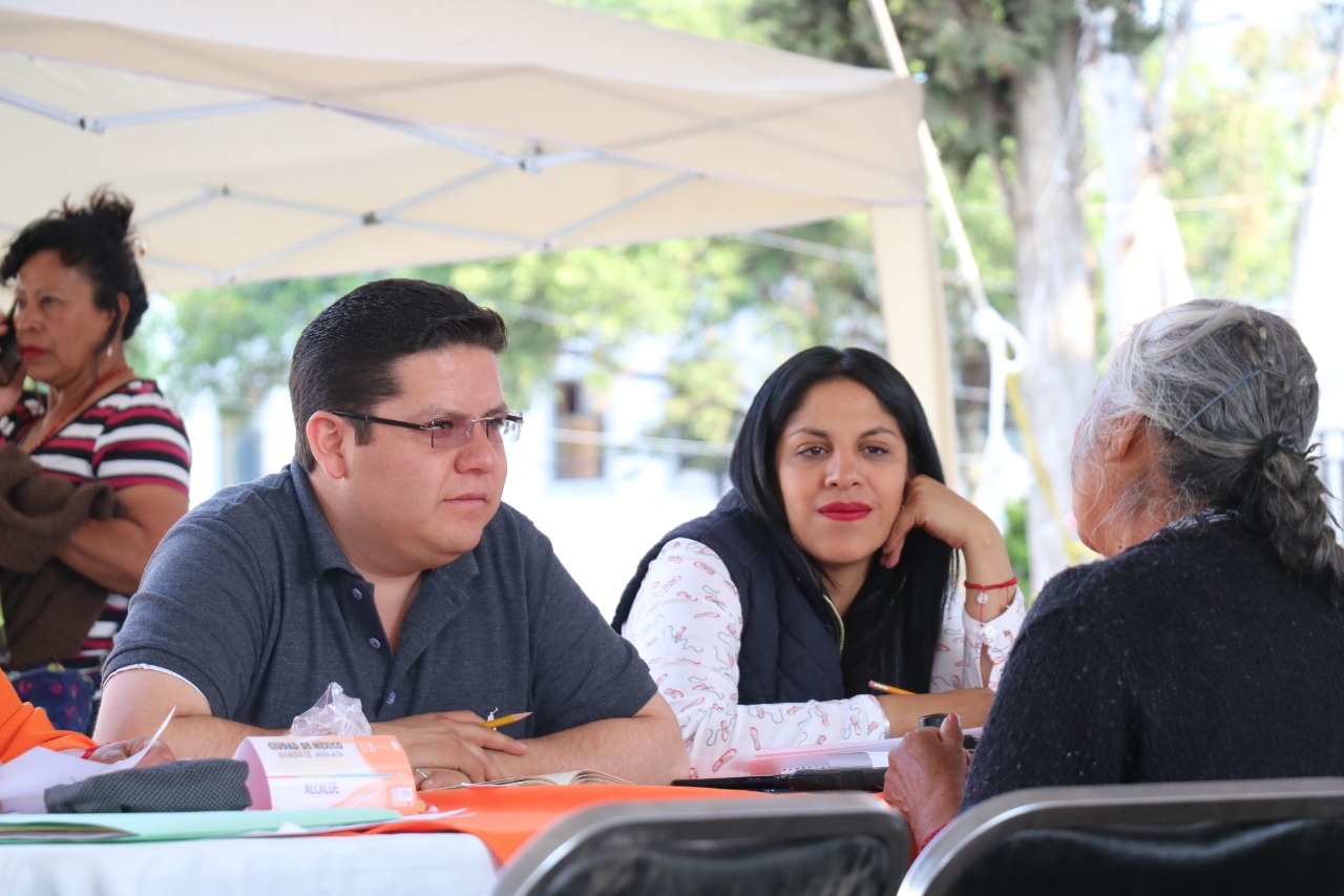 Realiza audiencia pública individual Octavio Rivero en la explanada de alcaldía de Milpa Alta