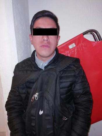 Un hombre que traía privada de su libertad a una mujer en la estación Oceanía del Metro fue detenido por la SSC