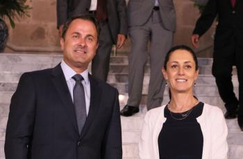 Otorga la Jefa de Gobierno pergamino y medalla de Huésped Distinguido a Primer Ministro de Luxemburgo
