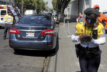 Sancionan a más de mil automovilistas por no respetar el Programa para Contingencias Ambientales