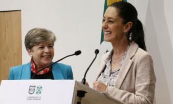 Entrega Gobierno de la Ciudad de México créditos para micro y pequeñas empresas en Iztapalapa