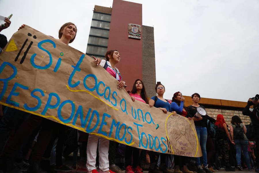 Jefa de Gobierno mantiene contacto personal con los familiares de Lesvy