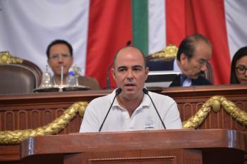 Quieren agilizar la inscripción de letras de oro en el Muro de Honor del Congreso Local