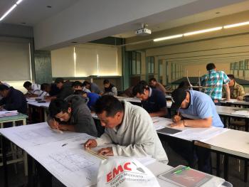 Facultad de Arquitectura capacita a trabajadores de la construcción