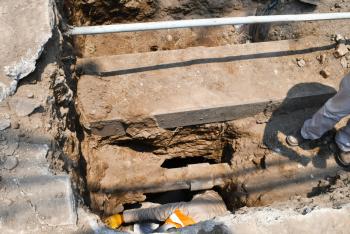 Clausura la Alcaldía de Azcapotzalco túnel de huachicol ubicado en el panteón Santa Lucía