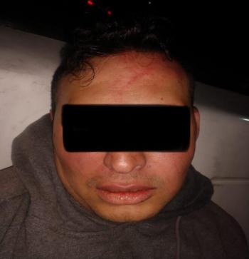 DETIENEN A DOS PERSONAS POR EL DELITO DE ROBO A VEHÍCULO