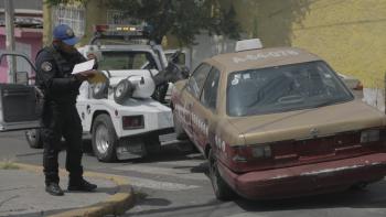 Se retiran autos en abandono en GAM