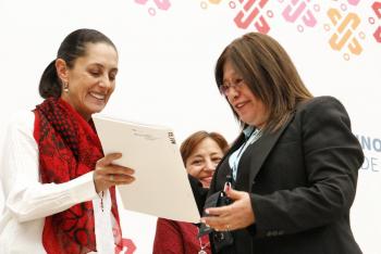 Entrega Gobierno de la CDMX 848 créditos del Programa para Mejoramiento de Vivienda