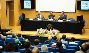 Analizan en la UNAM los retos de la Economía Mexicana