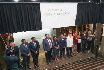 Develan en el Senado inscripción Amado Nervo