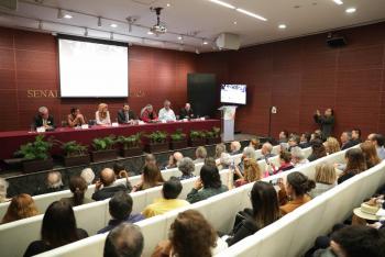Reivindicar derecho humano a la migración destacan en panel 80 años del Exilio Español