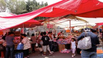 Tianguistas de Santa Cruz Meyehualco aceptan reubicación