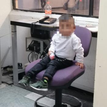 Policías de la PBI de la SSC auxiliaron a un menor de edad procedente de Chiapas extraviado en el Metro