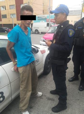 Policías Auxiliares de la SSC arrestan a dos Hombres por presunto Robo de Negocio en la GAM