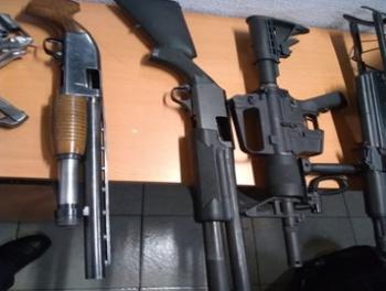 SSC detiene en flagrancia a 11 personas con portación de Armas de Fuego y presunta Droga en Milpa Alta