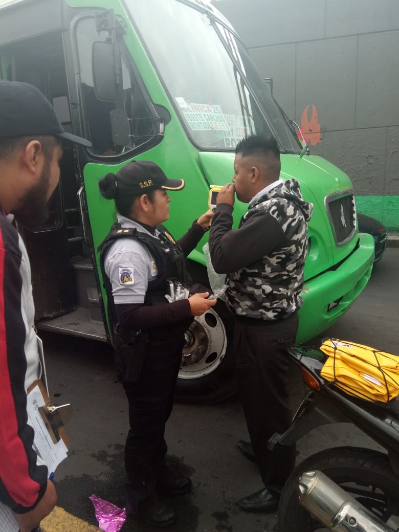 SSC aplica pruebas de Alcoholemia a conductores de Transporte Público en Iztapalapa