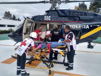 En dos acciones Cóndores de la SSC trasladaron a un Hombre y una Mujer con estado de salud grave
