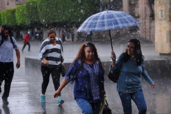 Martes con cielo nublado y lluvias vespertinas