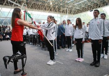 Abandera Ana Gabriela Guevara a delegación mexicana rumbo a la Universiada Mundial 2019