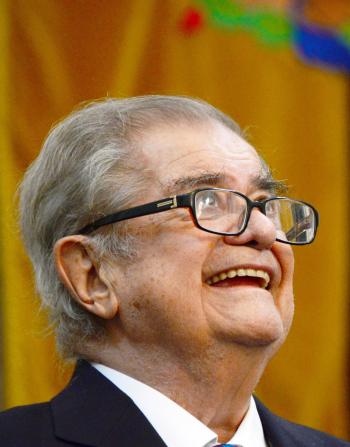 Dibujan a León Portilla historiador, humanista y cronista, en su segundo día de homenaje
